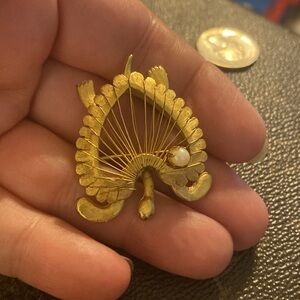 Vintage signed Brooks Turtle Heart Brooch Pin MCM Retro